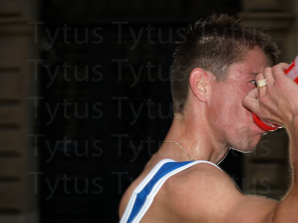 The imperting racewalker.