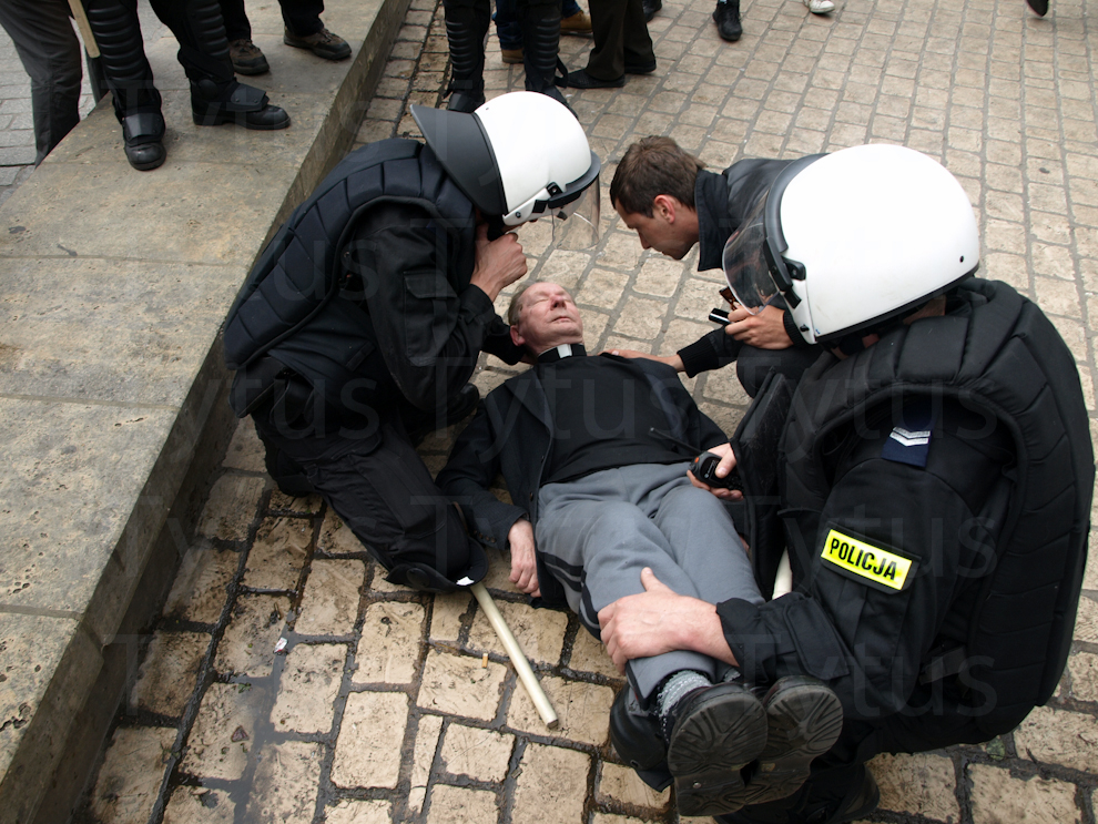 Fainted priest