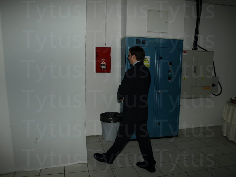 PiS curtain 5
