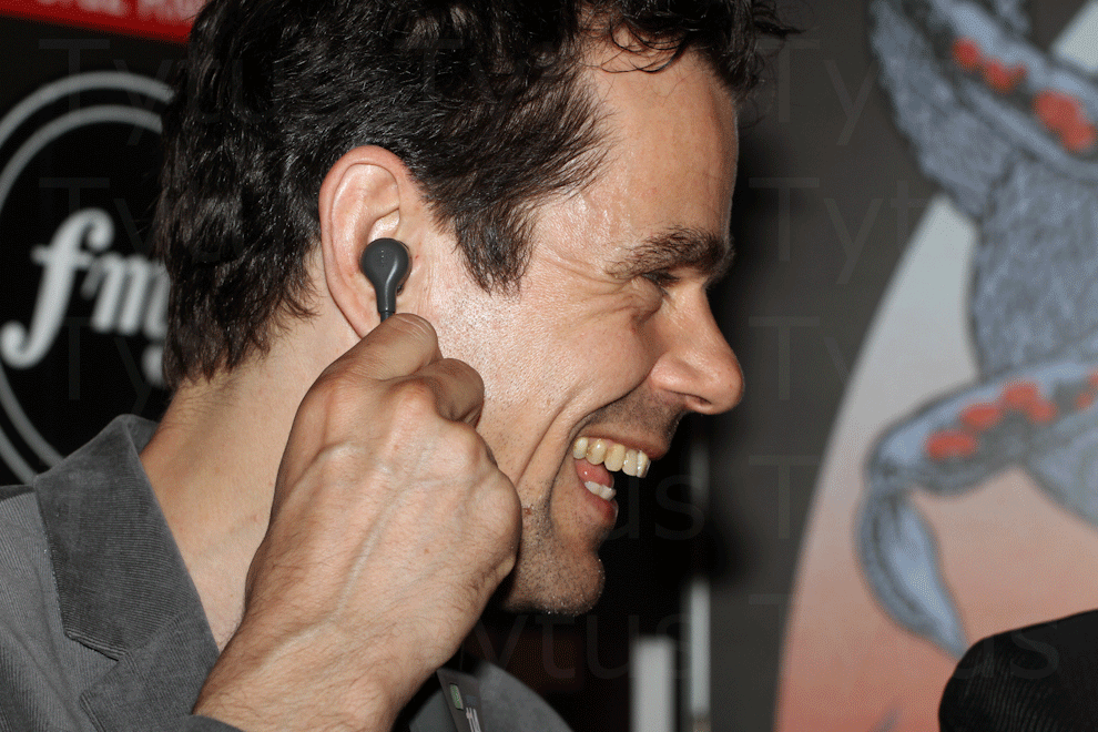 Tom Tykwer listening to ... ?