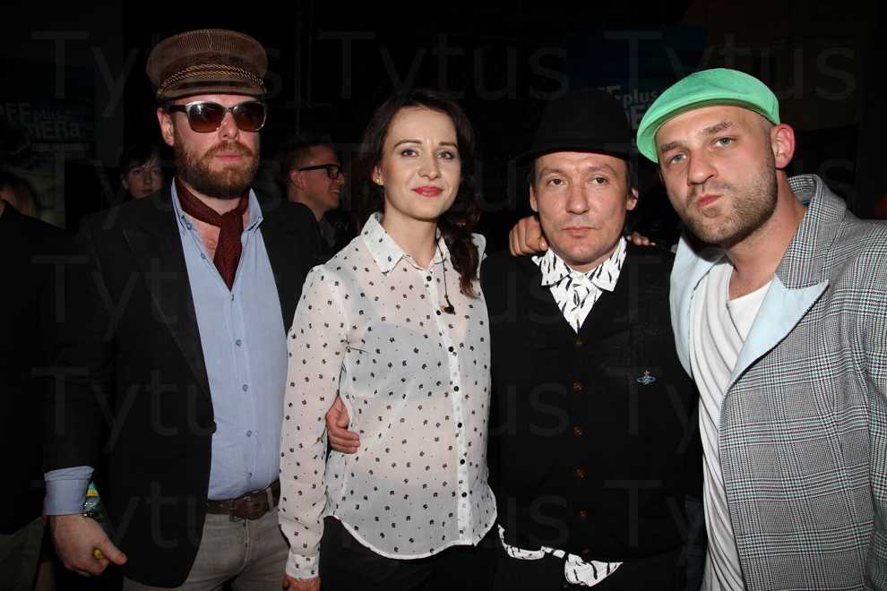 Smolik & Friends