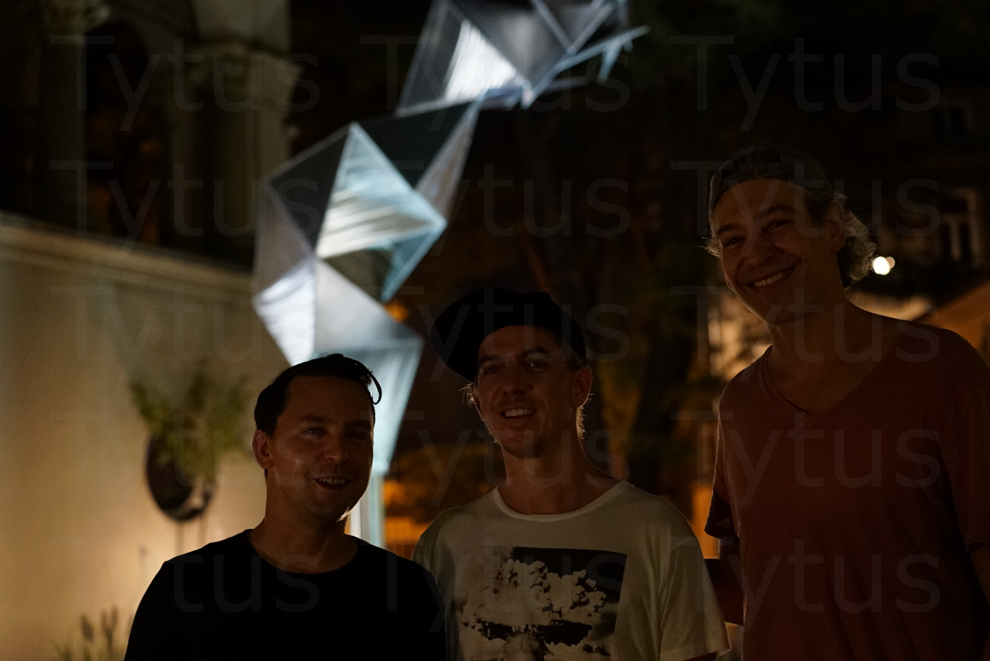Matisyahu and the two of Dub Trio & Sculpulture by Richard Edelman